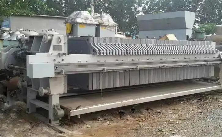 800板框壓濾機，板框壓濾機設(shè)備選型要考慮哪些方面(圖1)